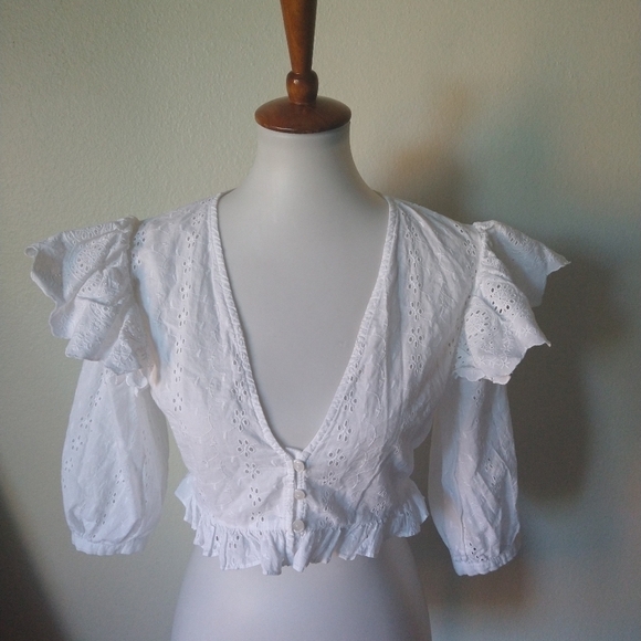 Playa Lucila Ruffle Eyelet Top - Picture 4 of 11